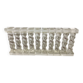 10 anciens porte-couteaux torsadés en lucite