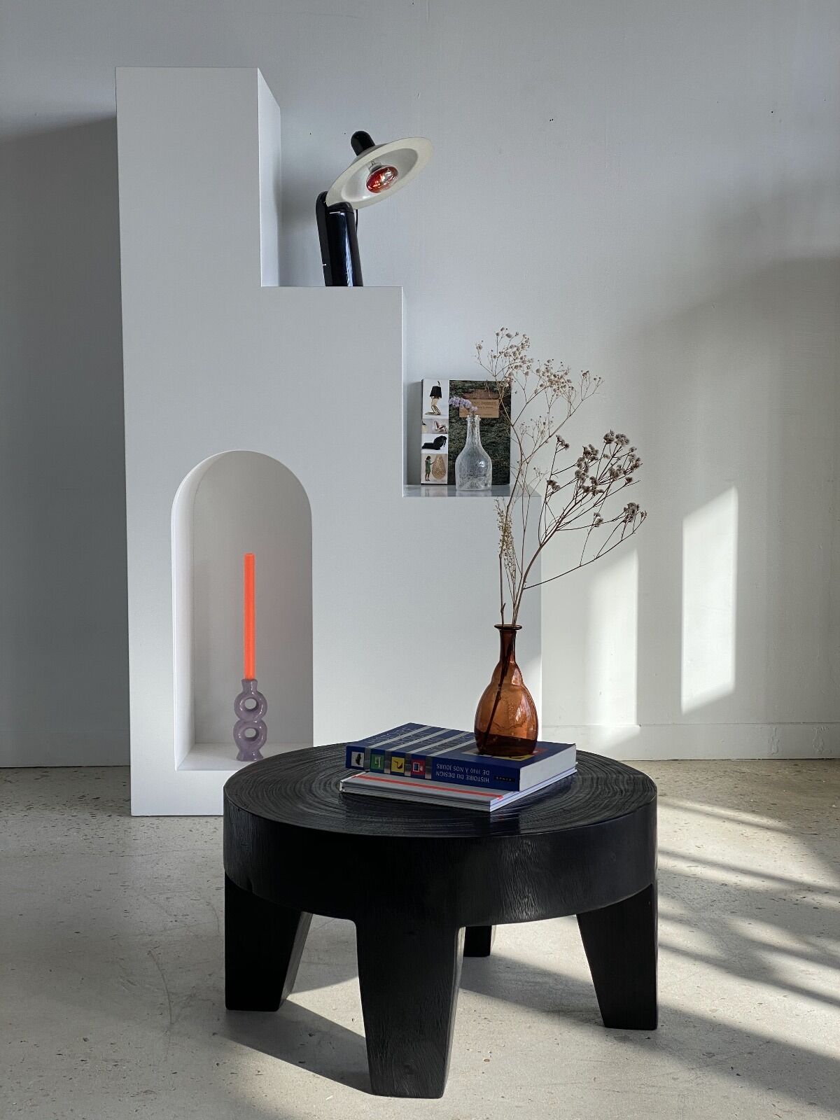 Coffee table en bois massif monoxyle noir