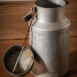 Laitière pot à lait ancien en aluminium