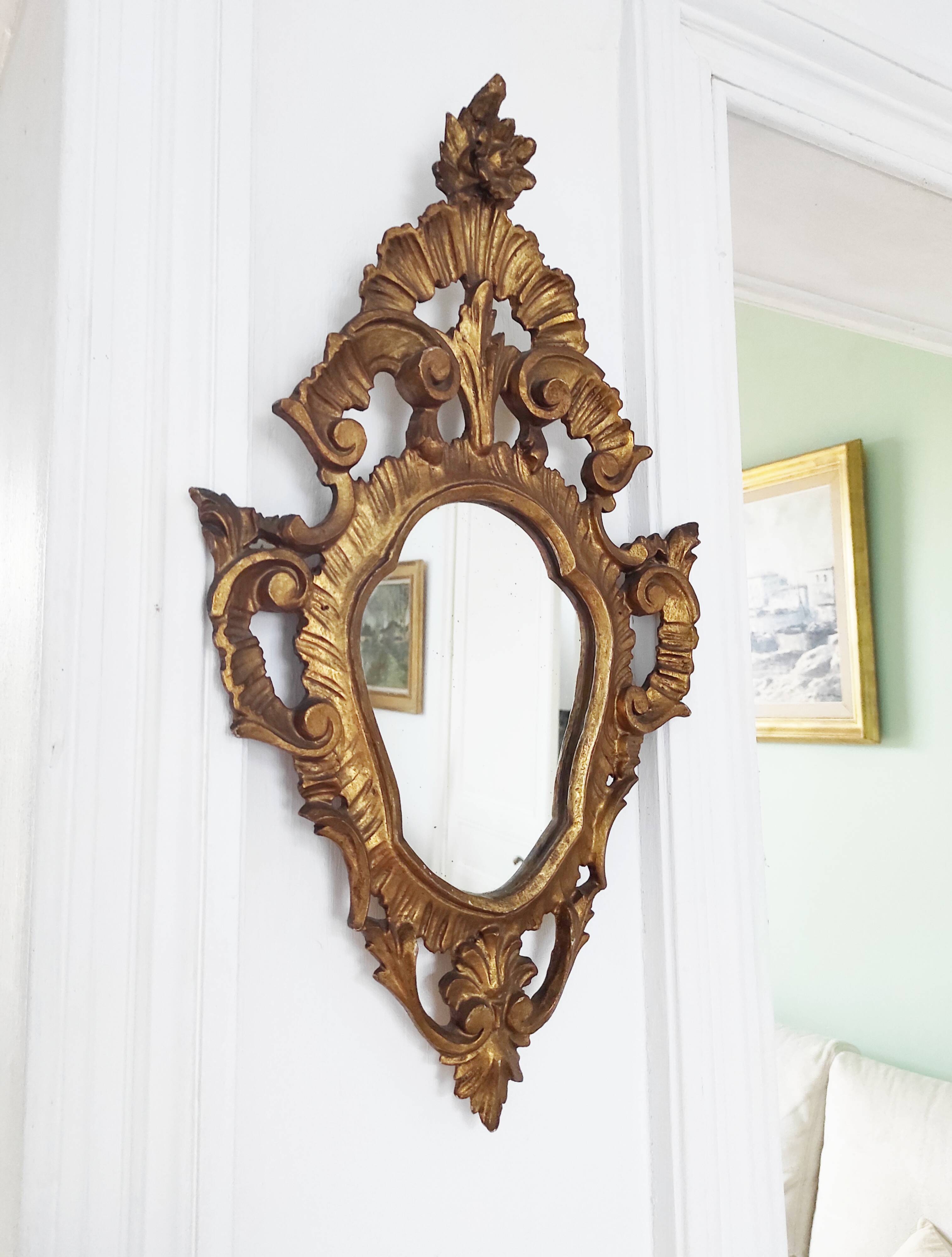 Gilded wood mirror, 56 x 32 cm