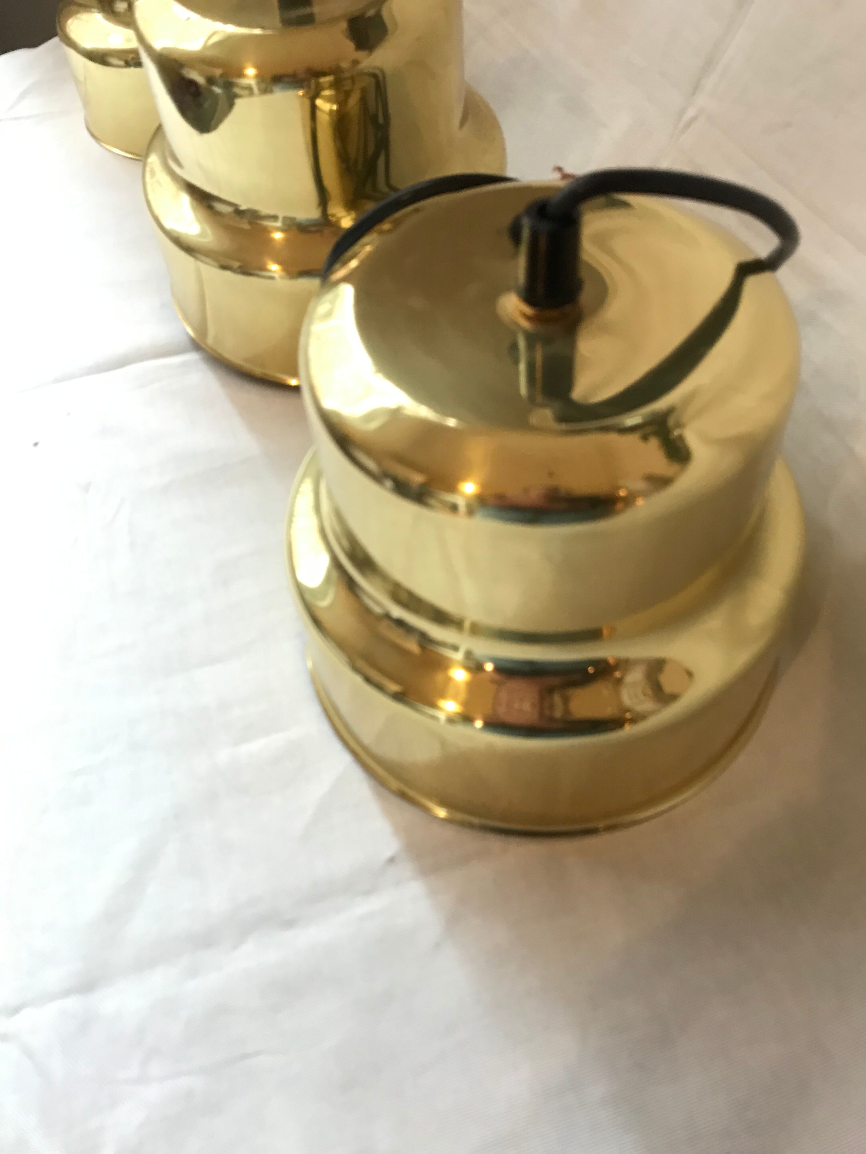 Scandinavian gold pendant lamp