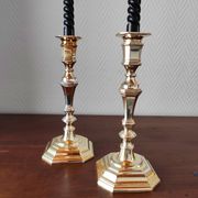 Paire de bougeoirs vintage classiques