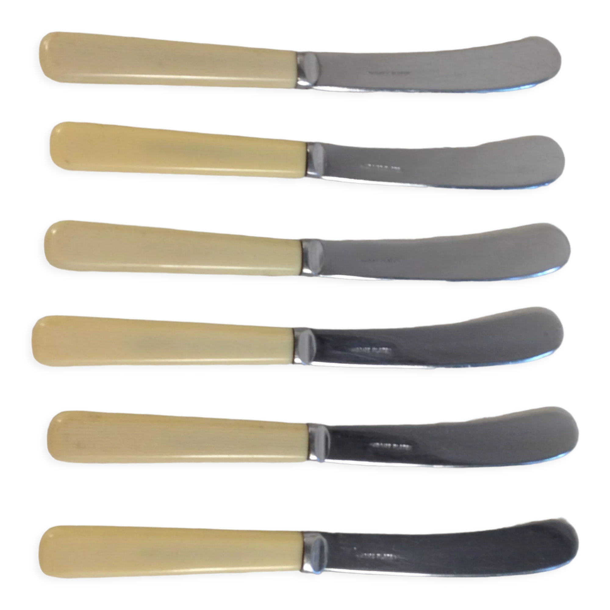 6 English butter knives