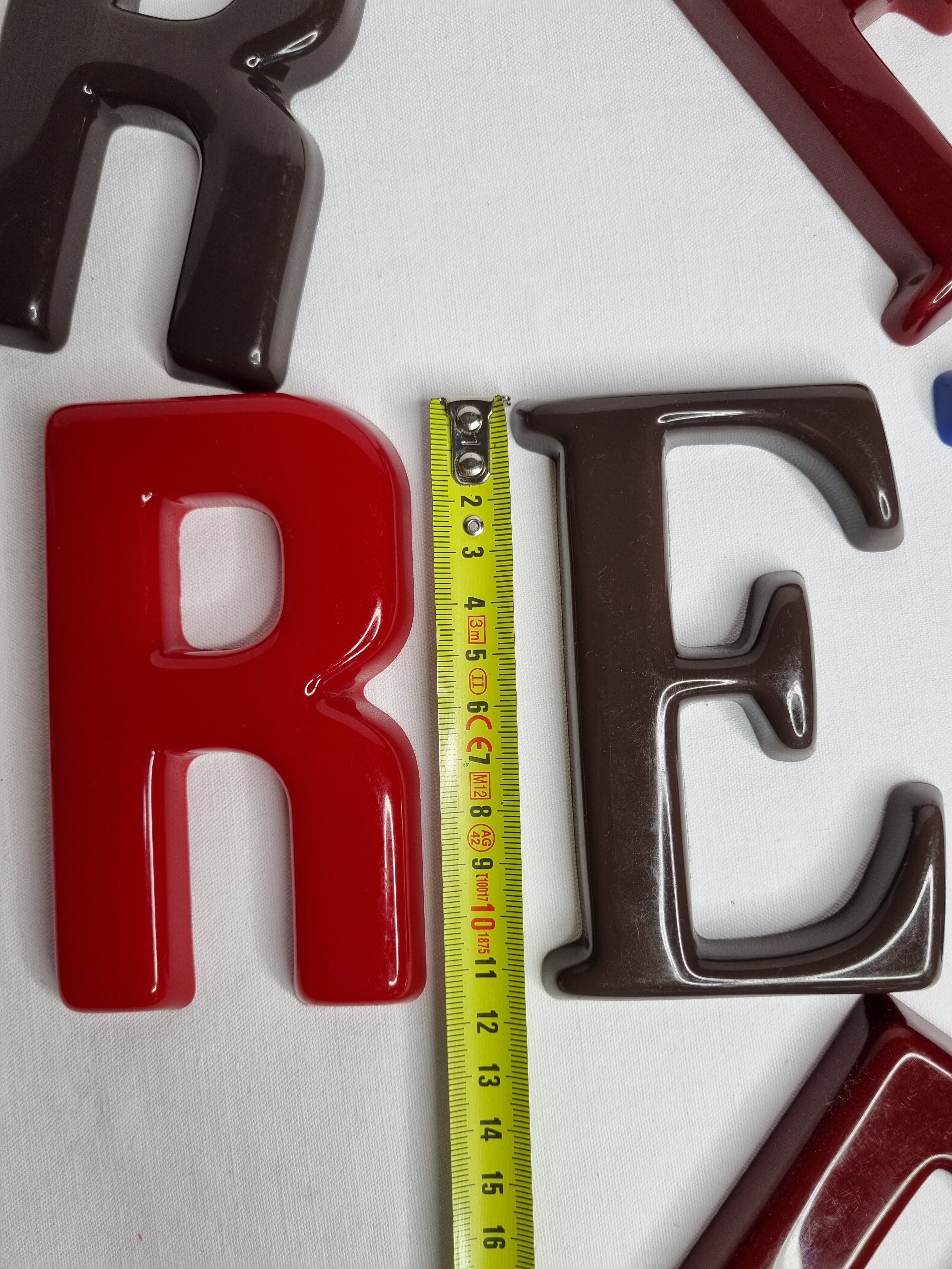 Set of 10 vintage sign letters, 11.5 cm