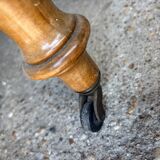 Antique round extendable table without extension