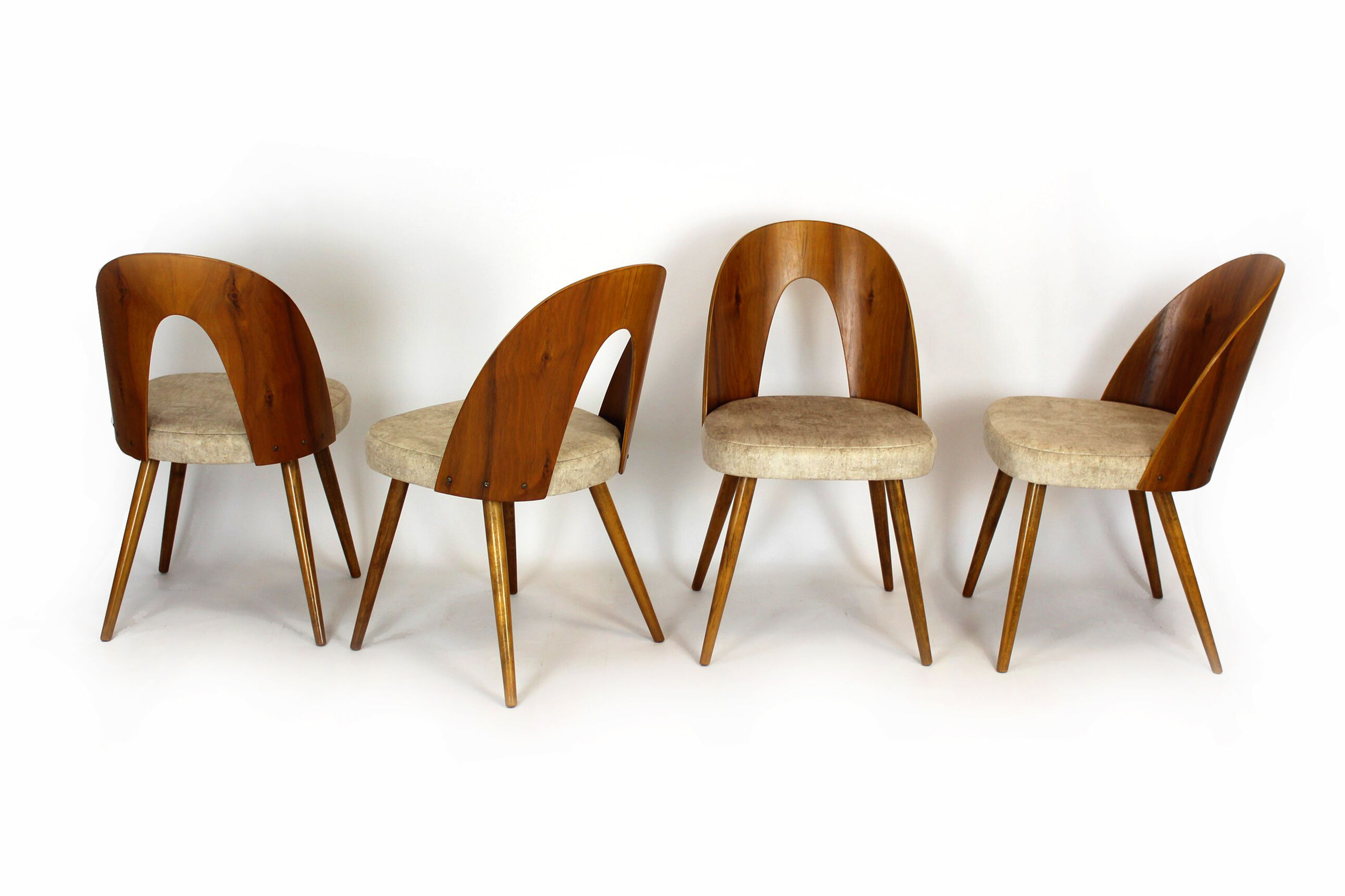 Set de 4 chaises par Antonin Suman, années 1960,