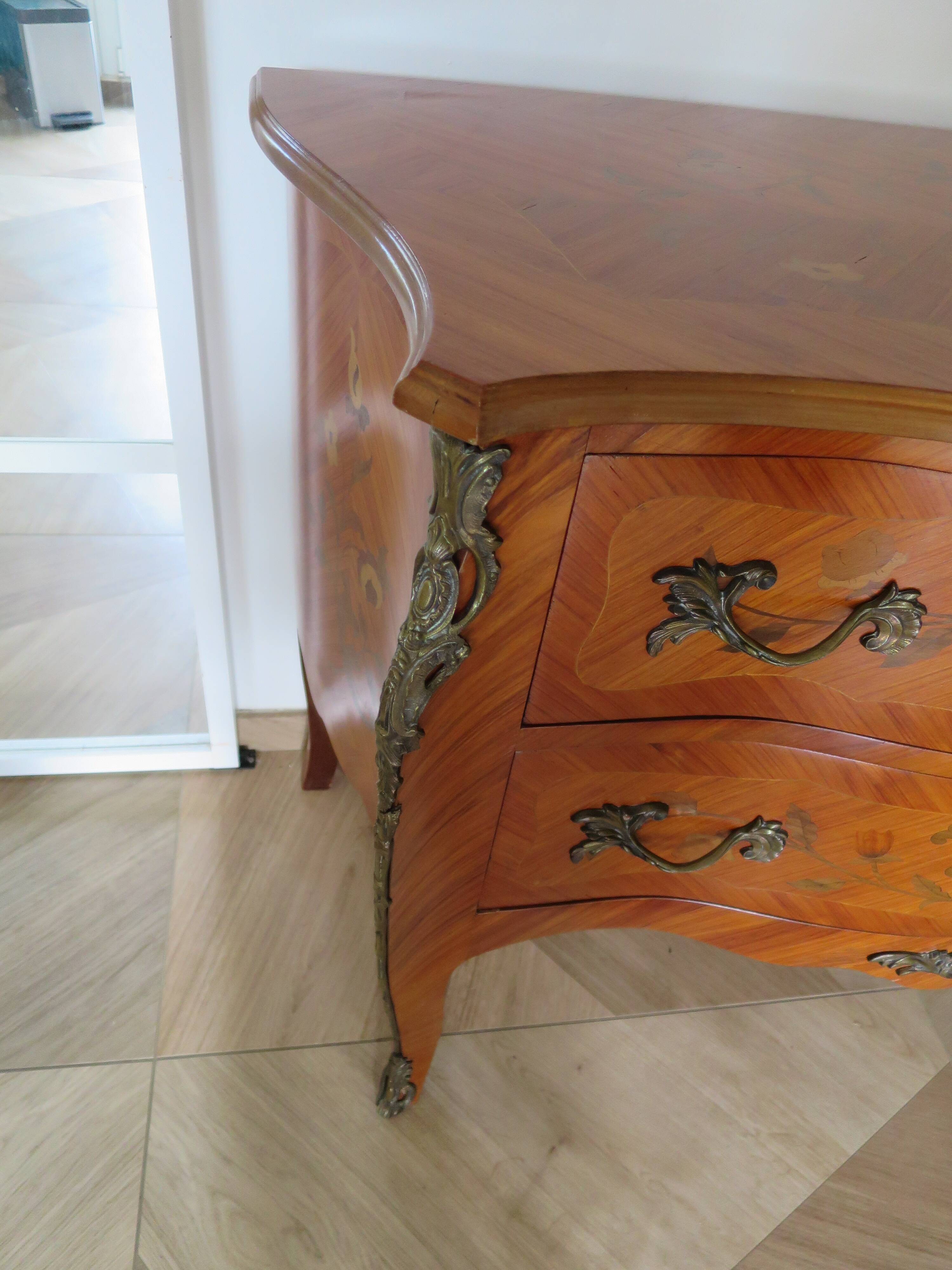 Louis XV commode - 2 drawers - floral marquetry - bronze ornament - 1950
