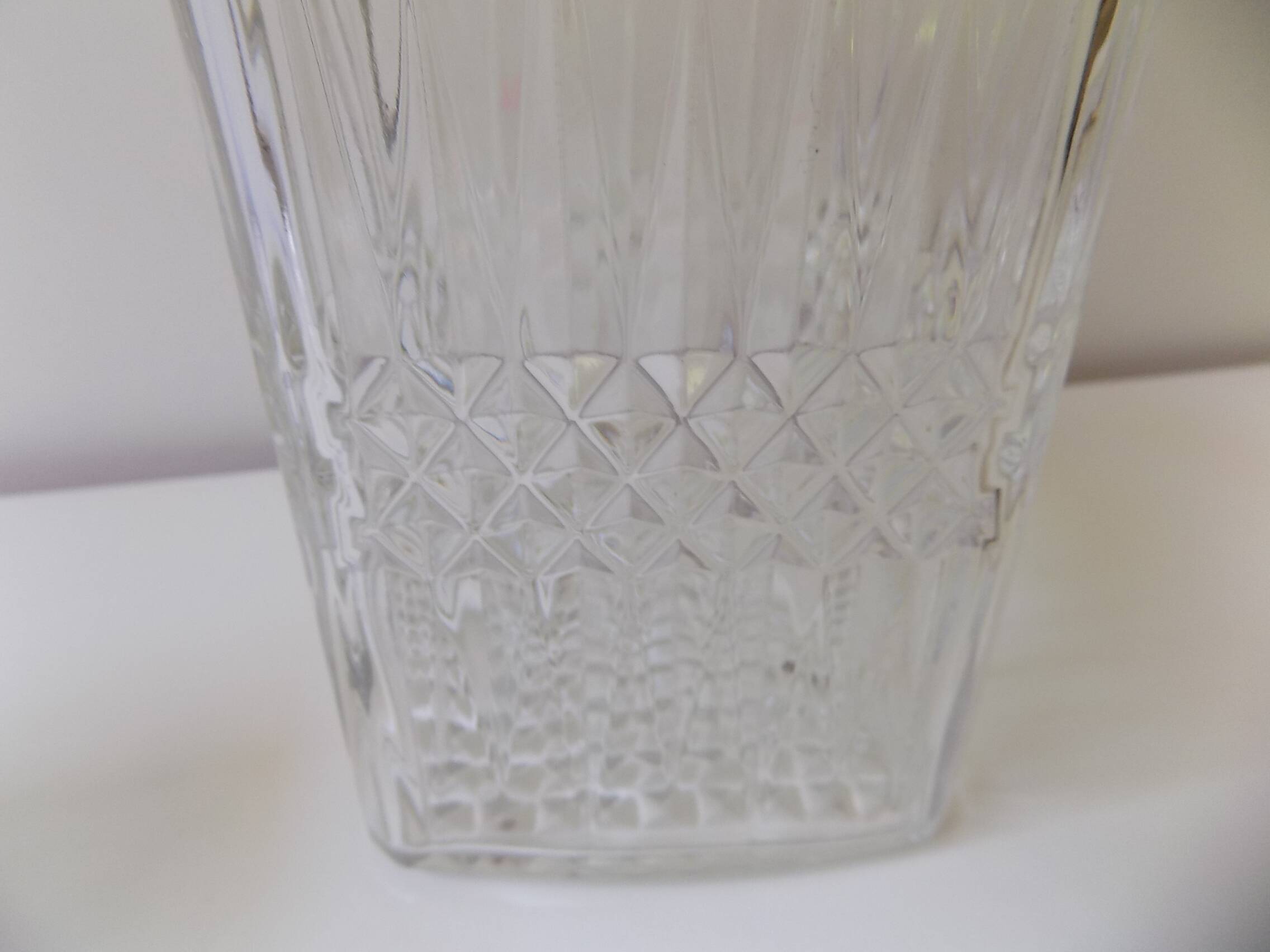 Whiskey decanter with glass stopper (22.5cm) 1970s