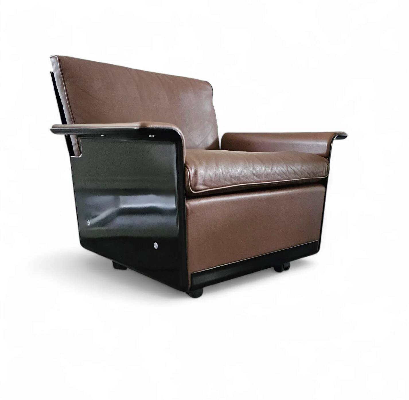 2 x Black shell & brown leather 620 chair programme lounge chair by Dieter Rams for Vitsoe, 1980s, top condition