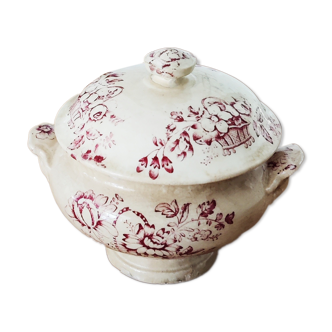 Soup tureen