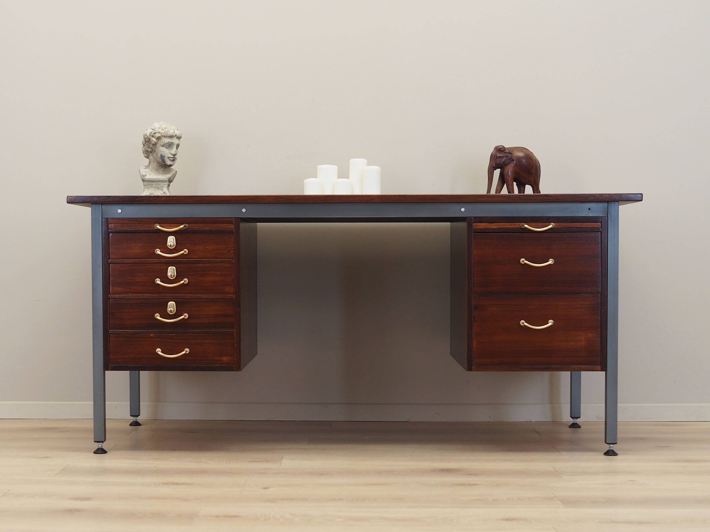 Rosewood desk, Danish design, 1970s, production: Denmark
