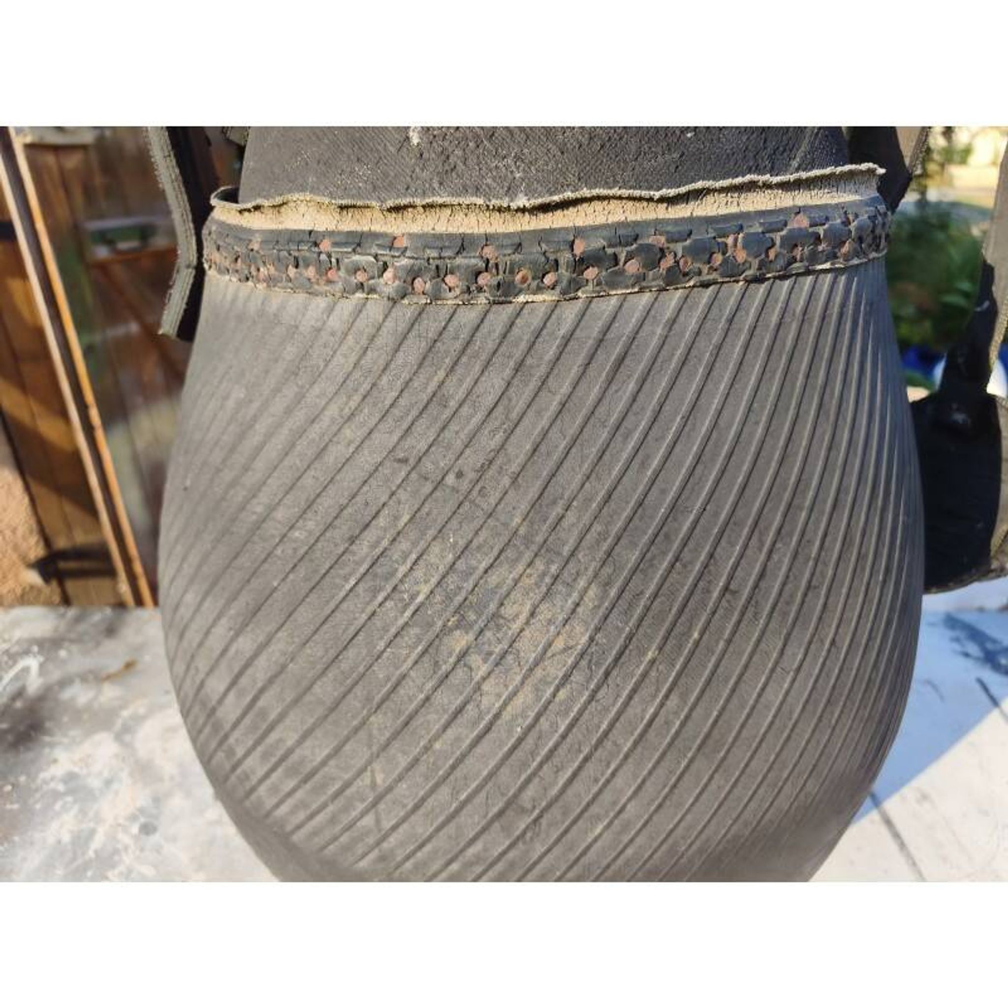 Jar in tyres