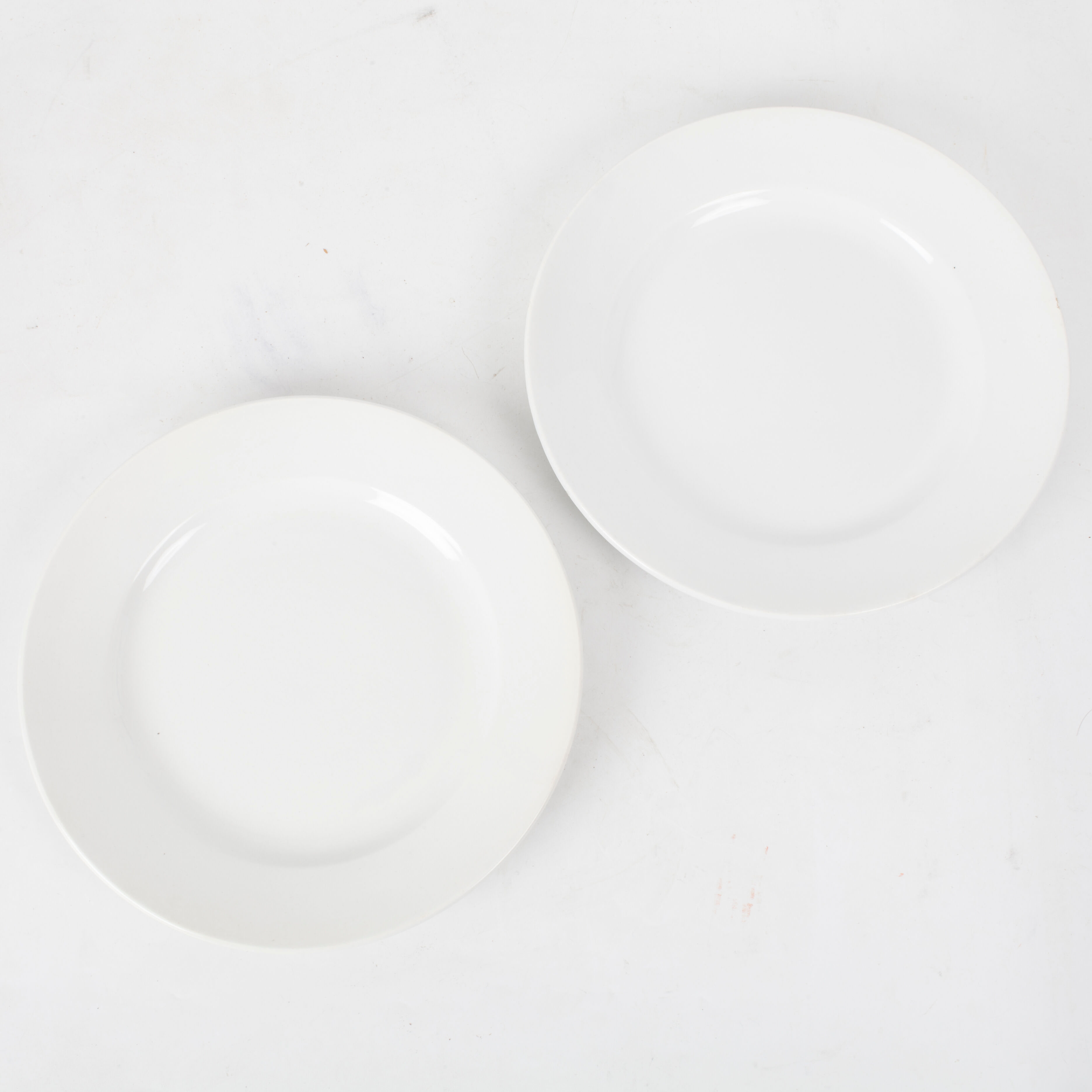 2 dinner plates white Digoin & Sarreguemines n ° 6, 19th century