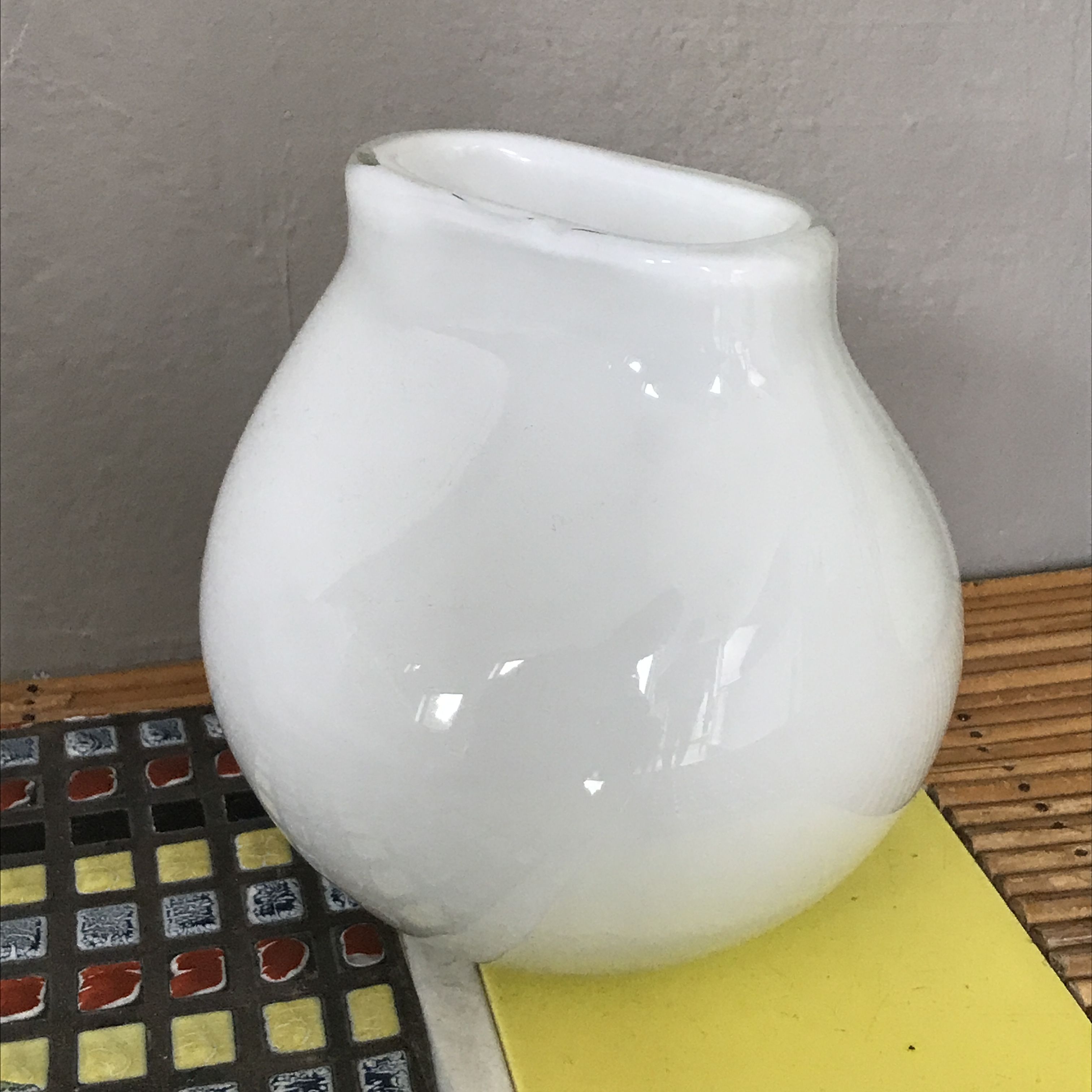 Design vase by Christian Tortu bouquet of bulb flowers