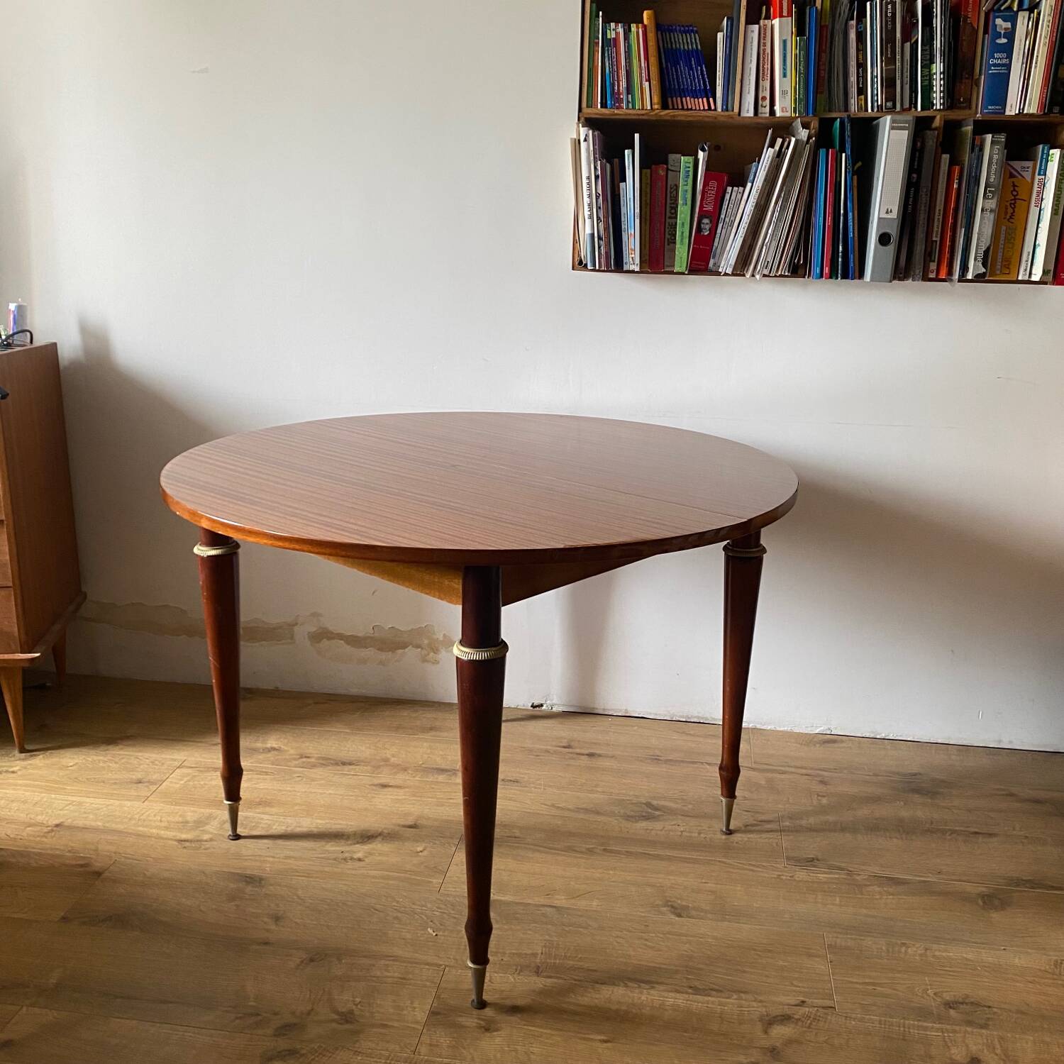 Round mahogany table with extension