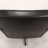 Fauteuil pivotant skaï vintage