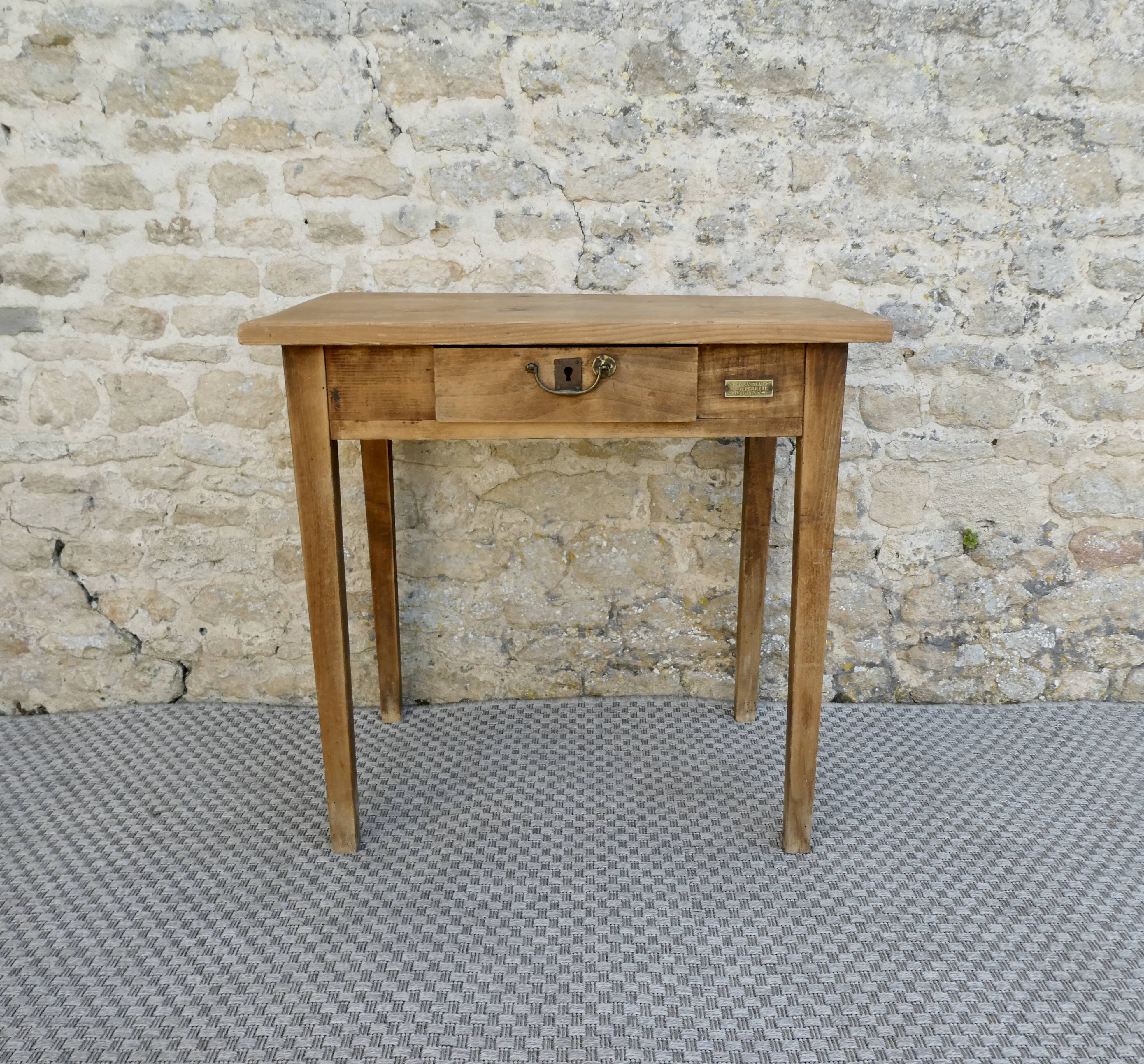 Solid wood desk, Croissandeau and Perreau in Orléans