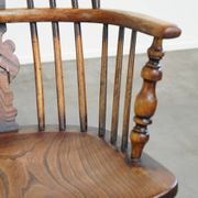 Chaise de salle à manger Windsor à dossier haut, style anglais ancien