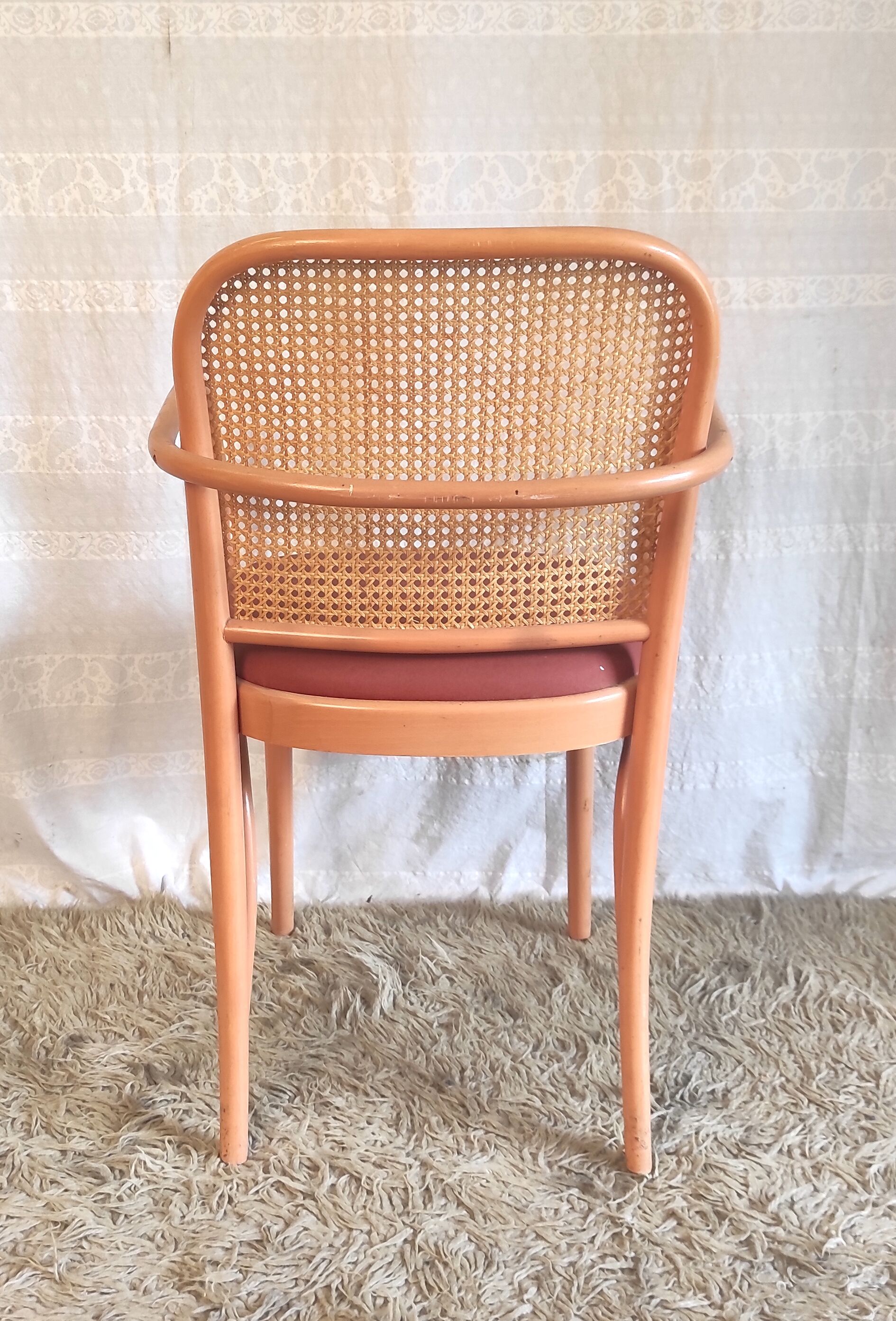 Curved wooden armchair model 811 by J. Hoffmann – late edition XXth