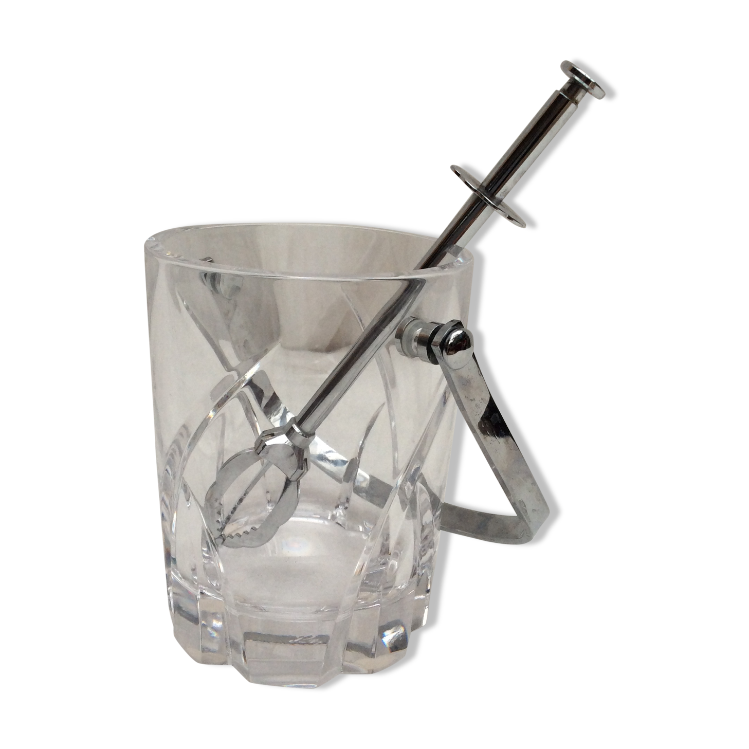 Crystal ice bucket Sevres France with spoon dimension: height -12.5cm- diameter -9.5cm-