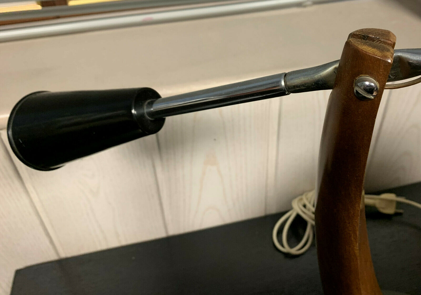 "President" model office lamp from Fase