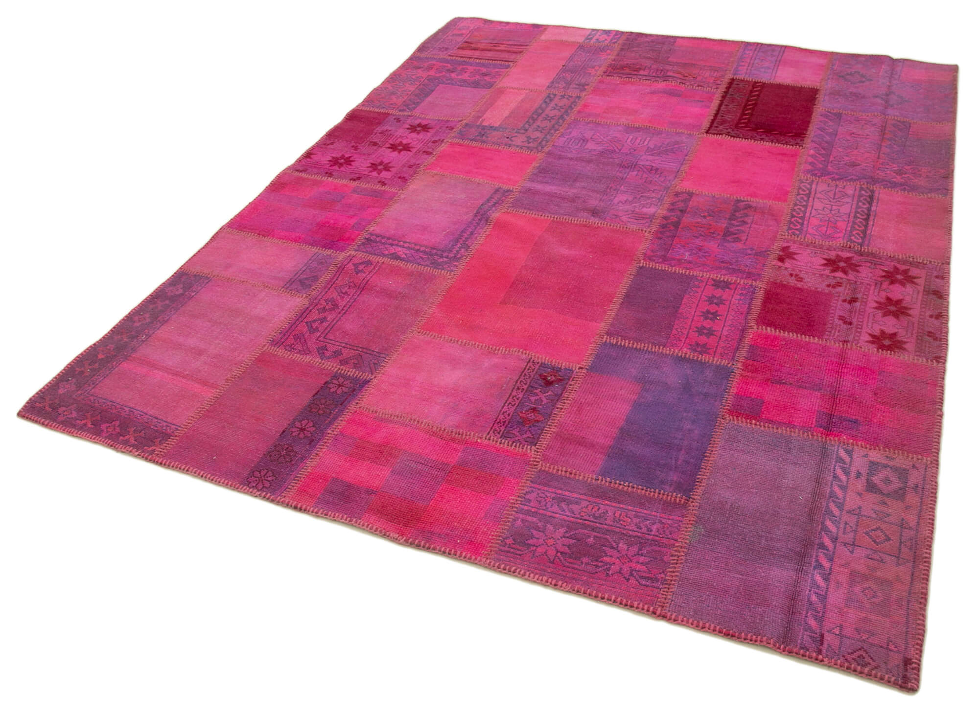 Hand-knotted turkish vintage 180 cm x 236 cm pink patchwork carpet