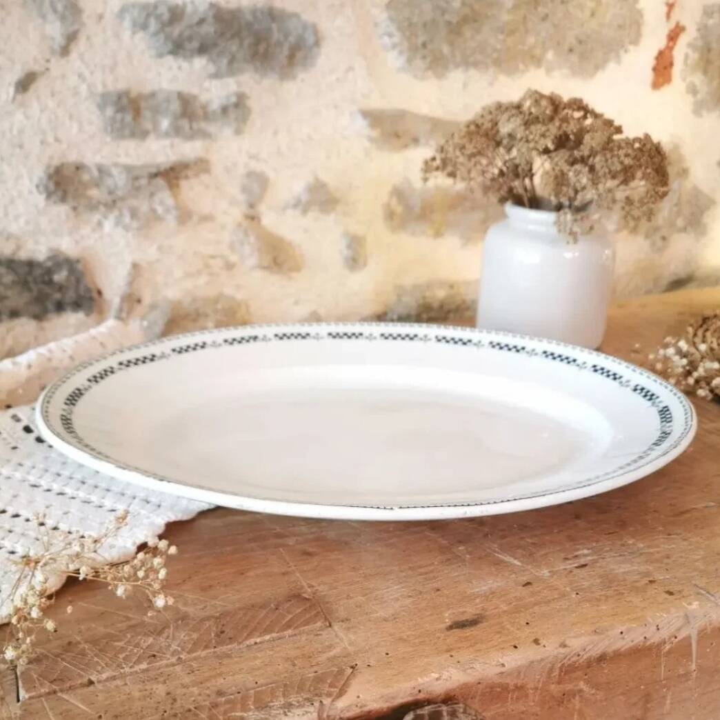 Antique dish, Terre de Fer, Sofia model