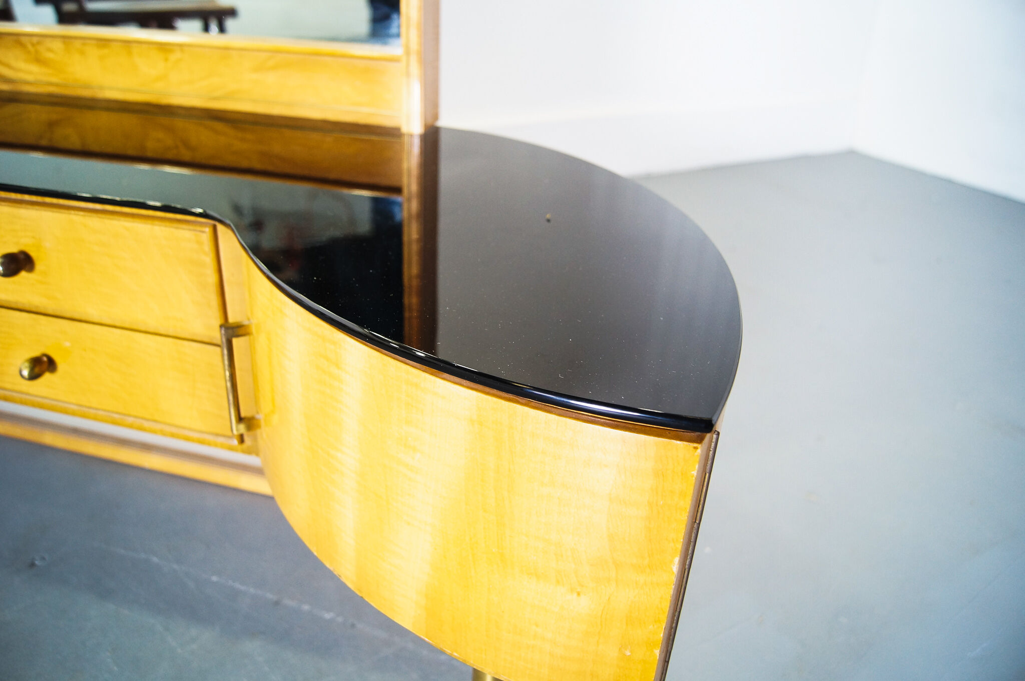 Birch Dressing Table With Large Mirror