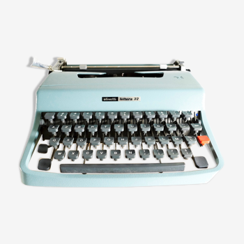 Machine à écrire Olivetti Lettera 32 bleue révisée ruban neuf