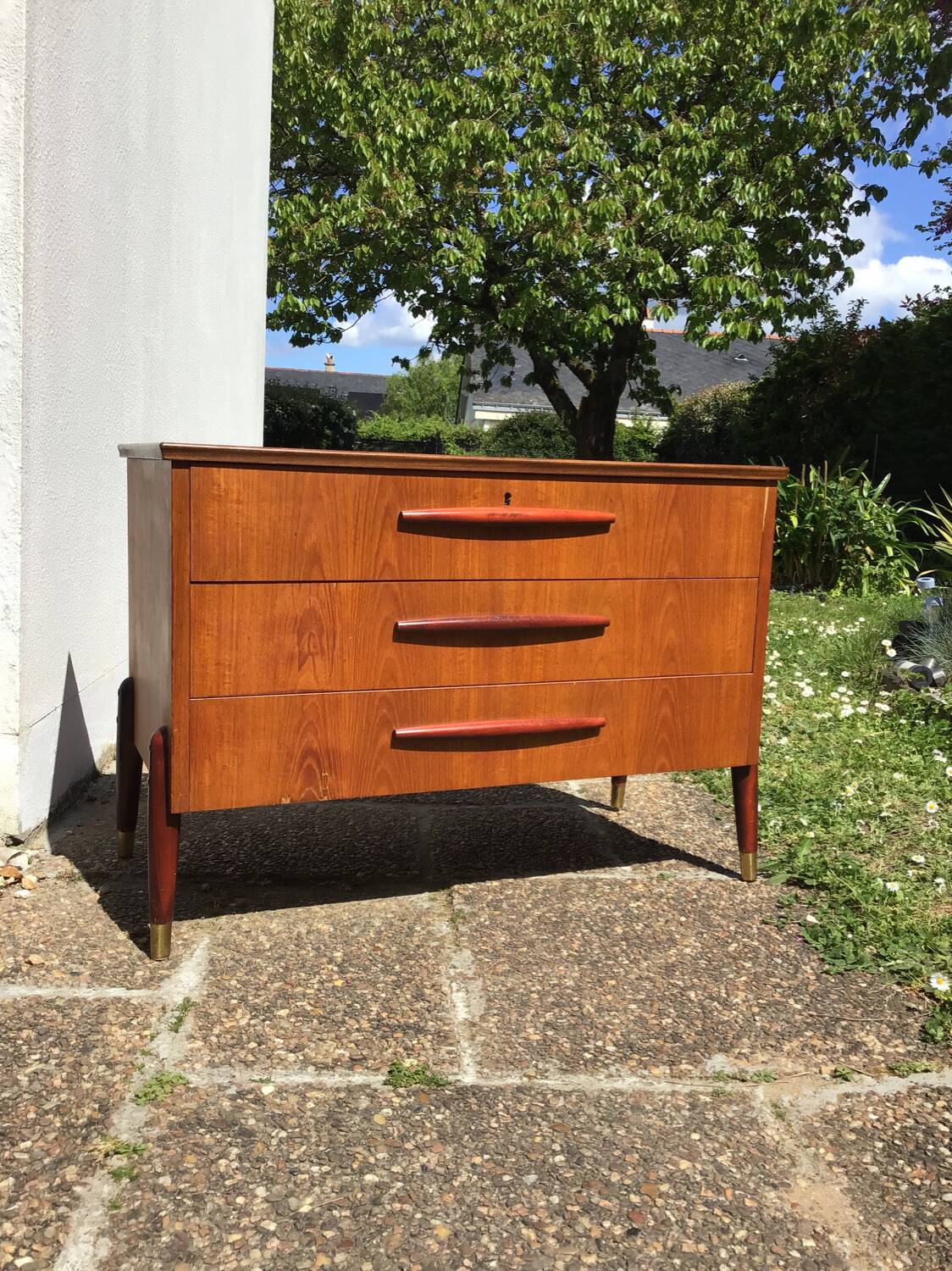 Vintage chest of drawers
