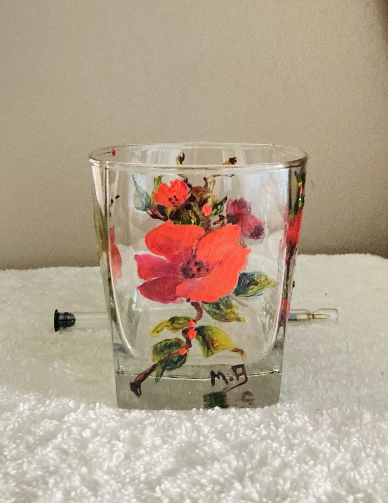 Unique whisky glass with a poppy design, handmade and signed by M.B.