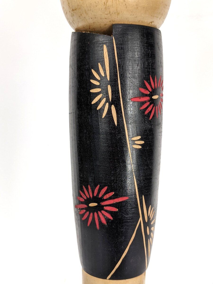 Kokeshi doll plum blossom by master Sato Suigai (Japan 1920 - ?)