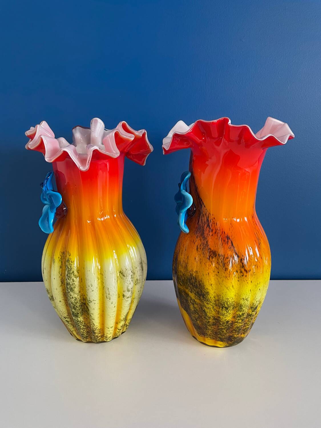 Lot de 2 vase type murano verre soufflé fleur bleu