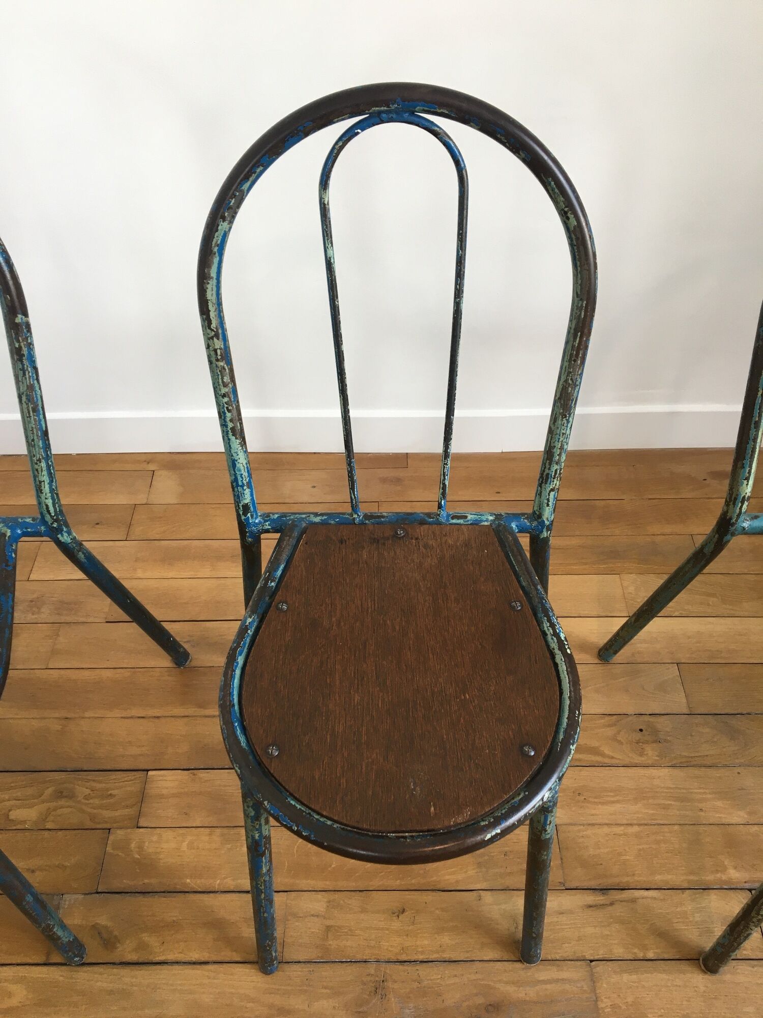 Industrial chair made of wood and metal