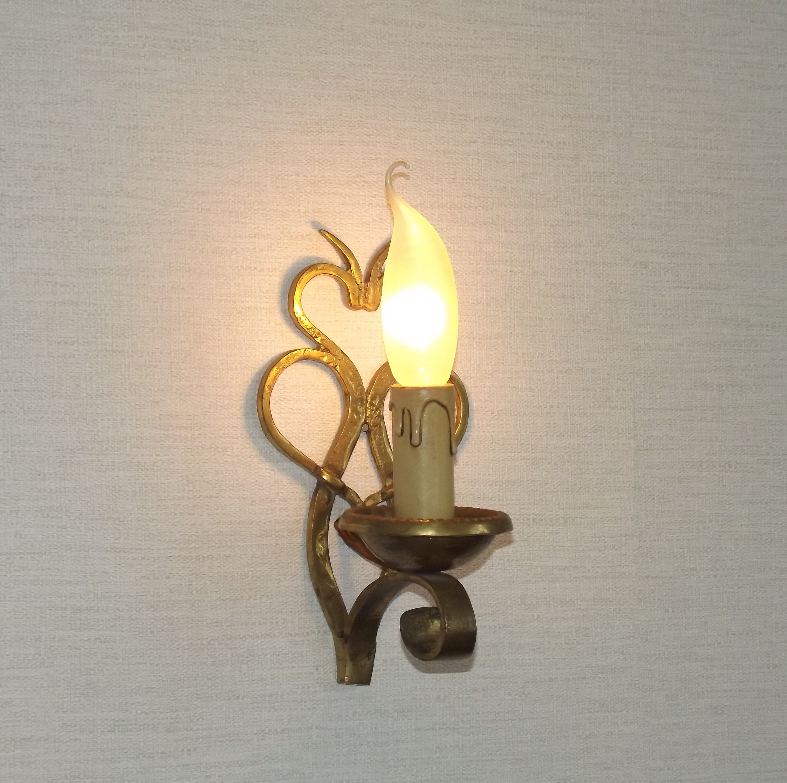 French Vintage Brass Hand Made Single Wall Light Scrolled Open Backplate