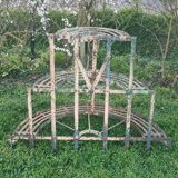 Half-moon florist plant holder