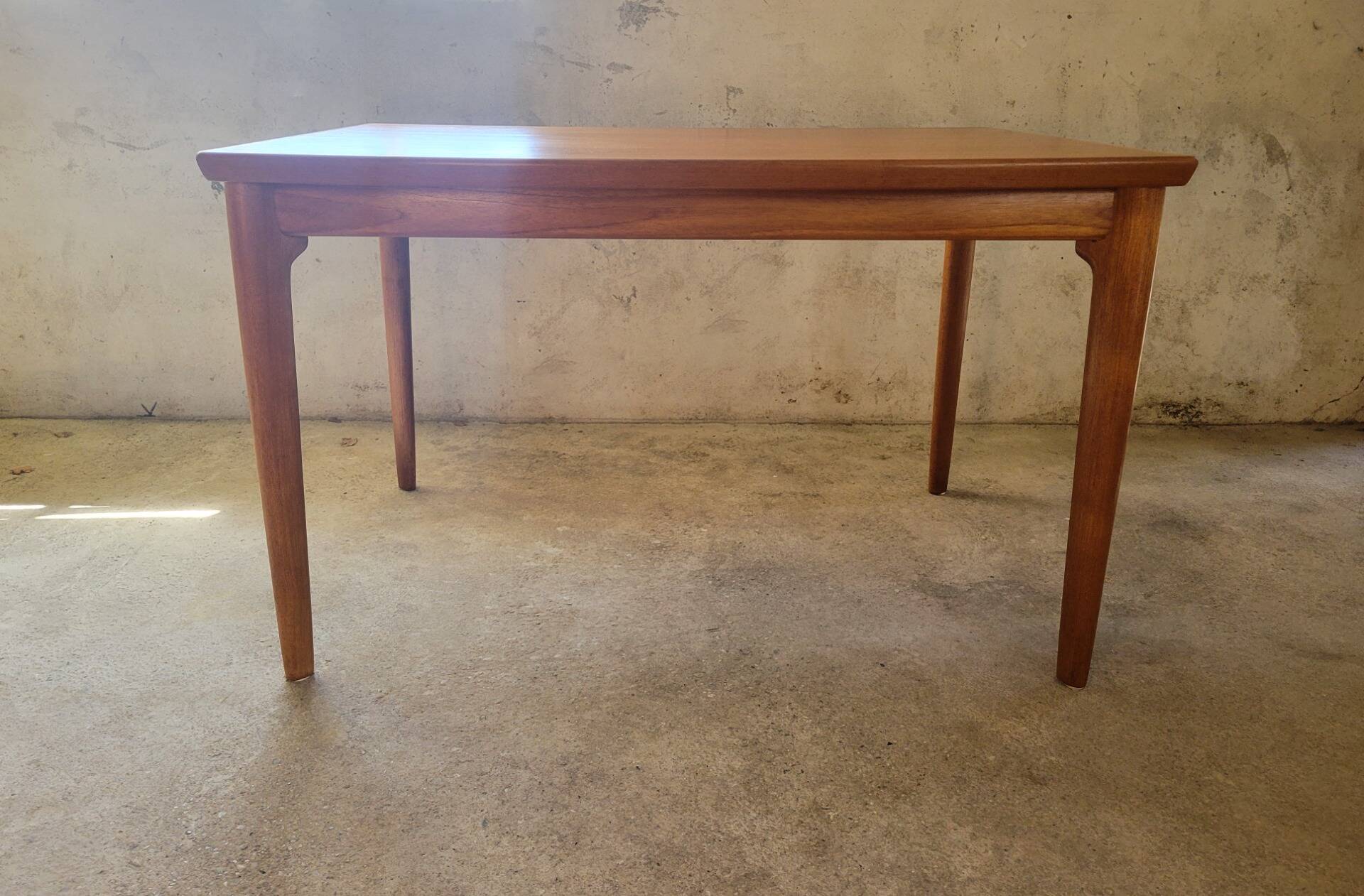 Table à manger extensible en teck par Grete Jalk pour Glostrup