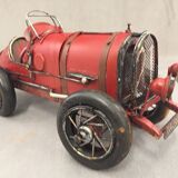 Model reproduction old car bugatti 1920 tin metal
