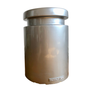 tabouret Tsjomoloenga