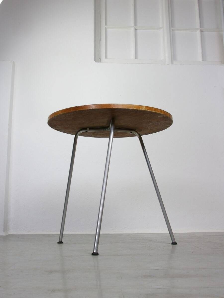 Mid-century Vertigo table