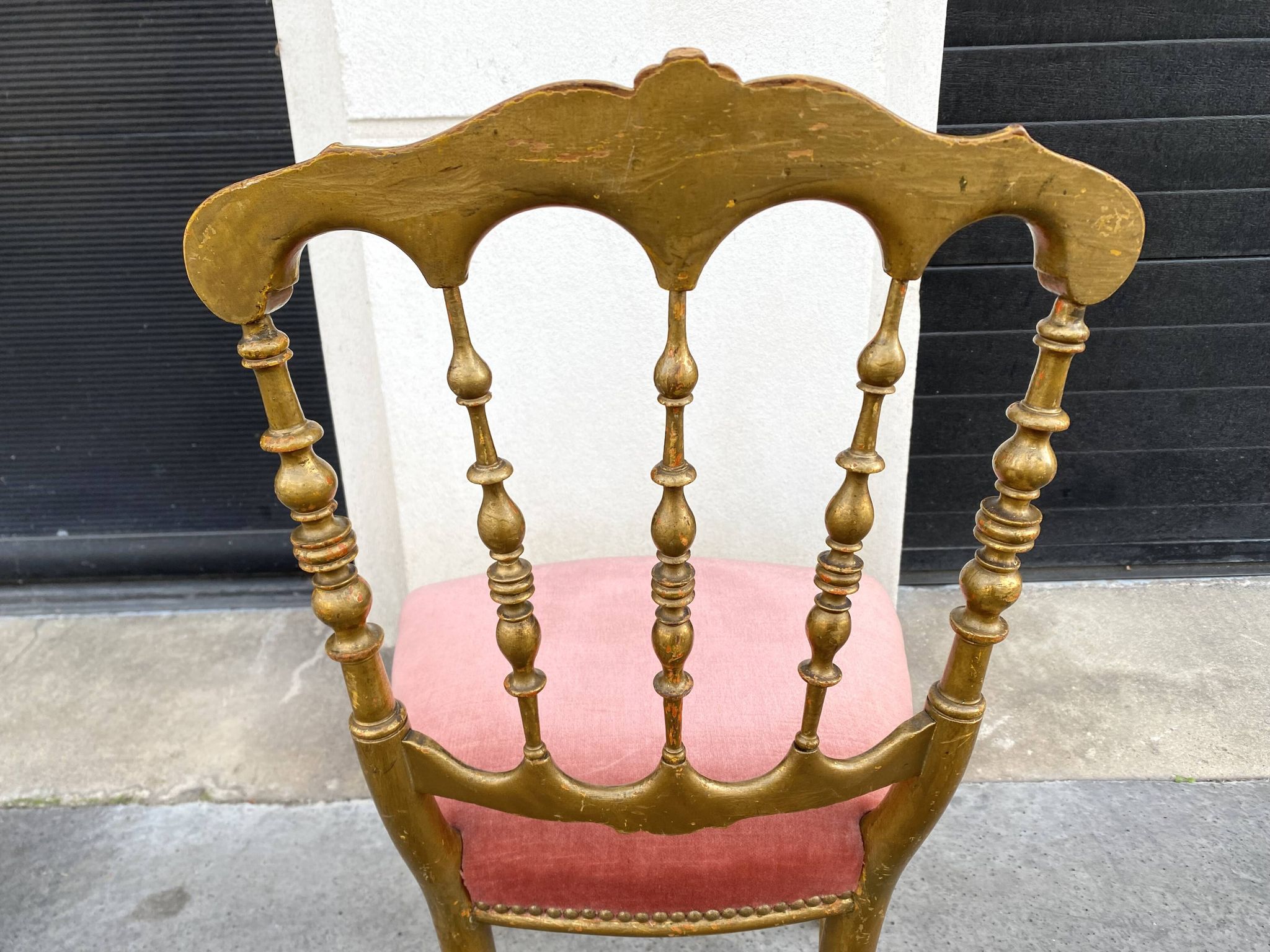 Napoleon III chair in gilded wood and pink velvet, old Chiavari wooden chair