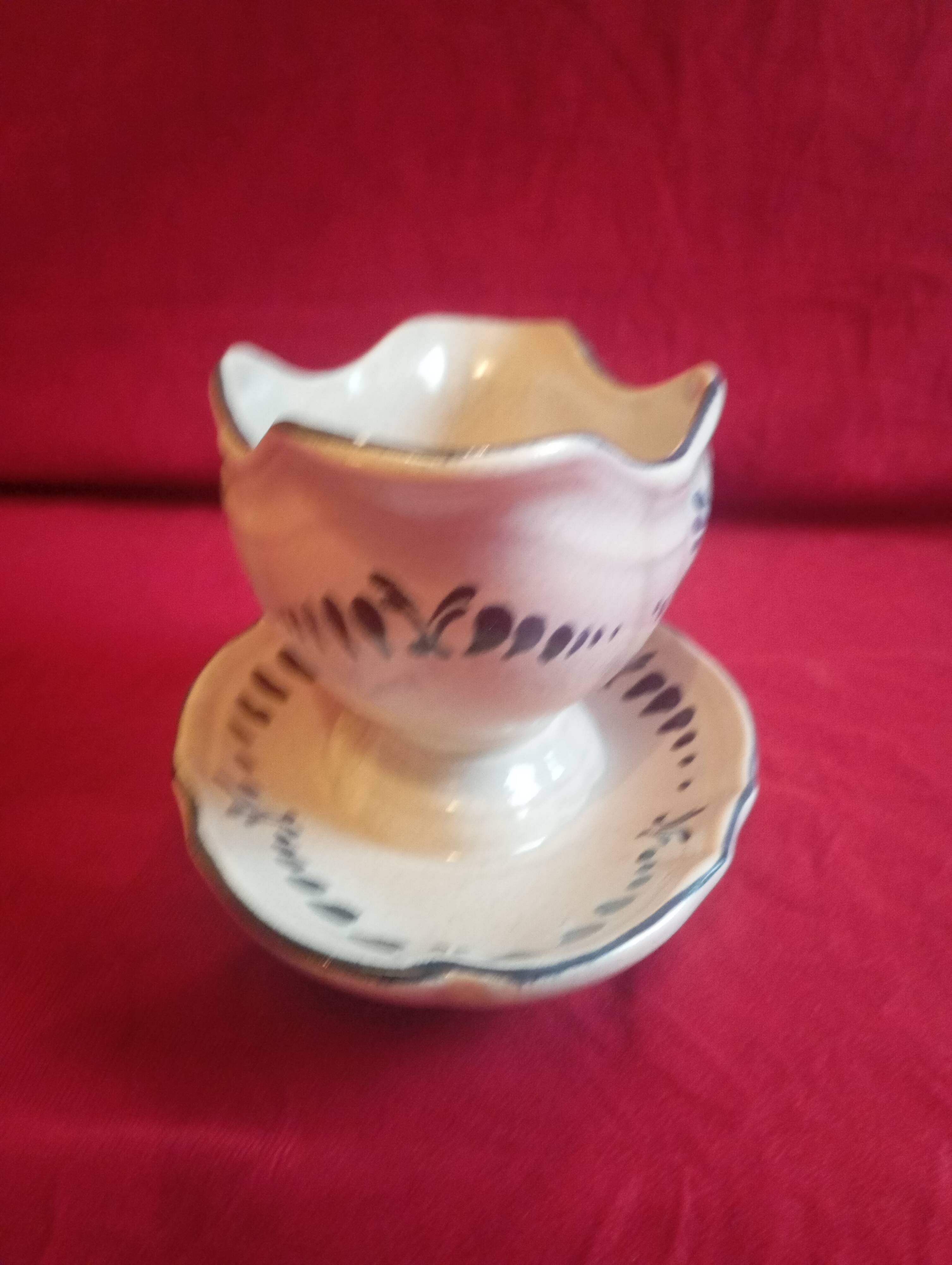 Saucière en faïence de Pornic modèle "Stuart"