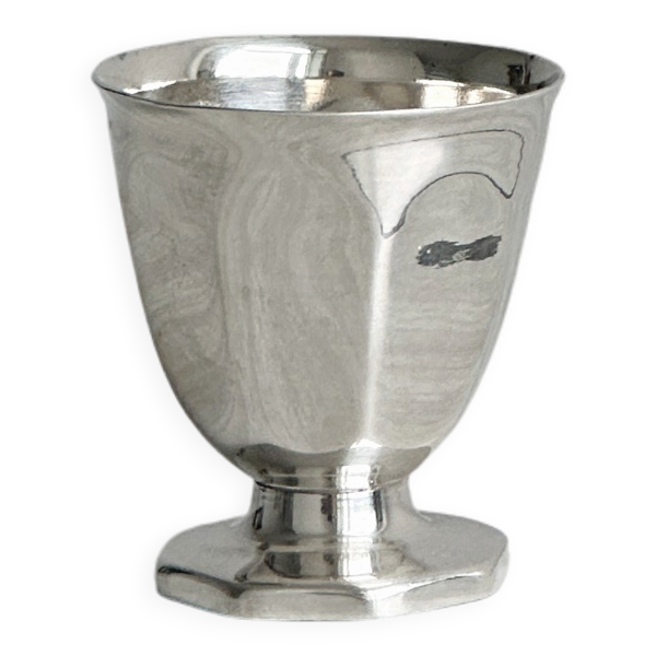 Coquetier ancien en métal argenté poli