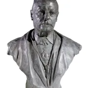 Bronze bust of a gentleman with knighthood order – Frantz Vermeylen, 1921