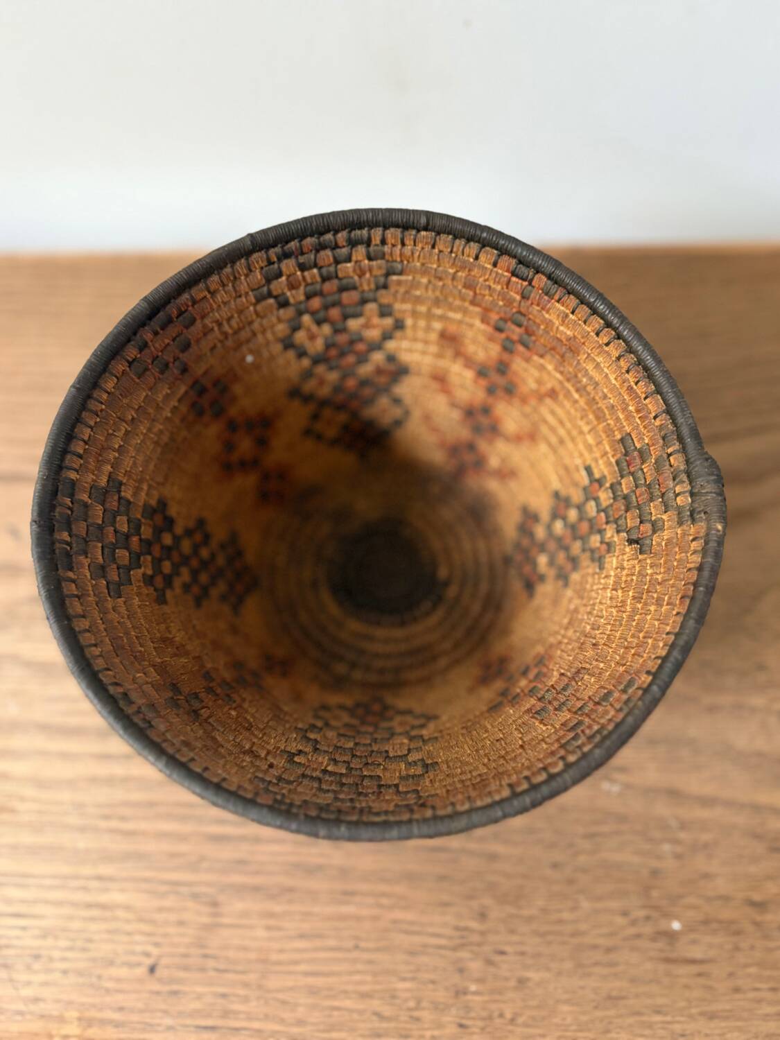 Panier bol en jonc tressé vintage