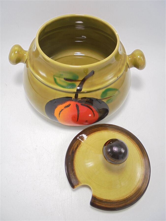 Villeroy & Boch soup tureen and sauce boat