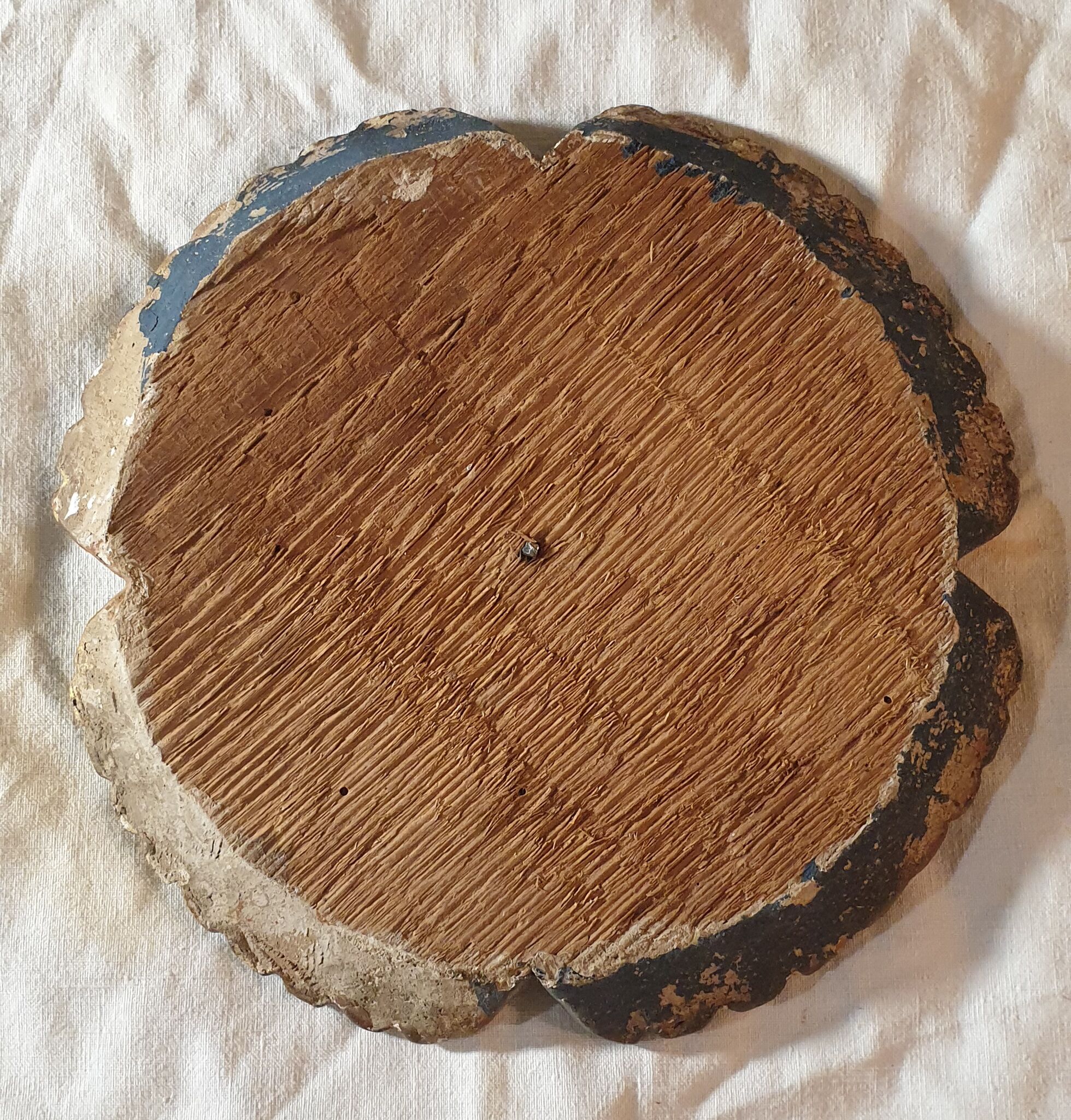 Flower in gilded wood