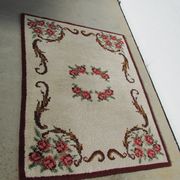 Tapis romantique blanc et bordeaux 190 x 150 cm