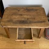 Old coffee table in solid oak and walnut from the 19th century, one belt drawer