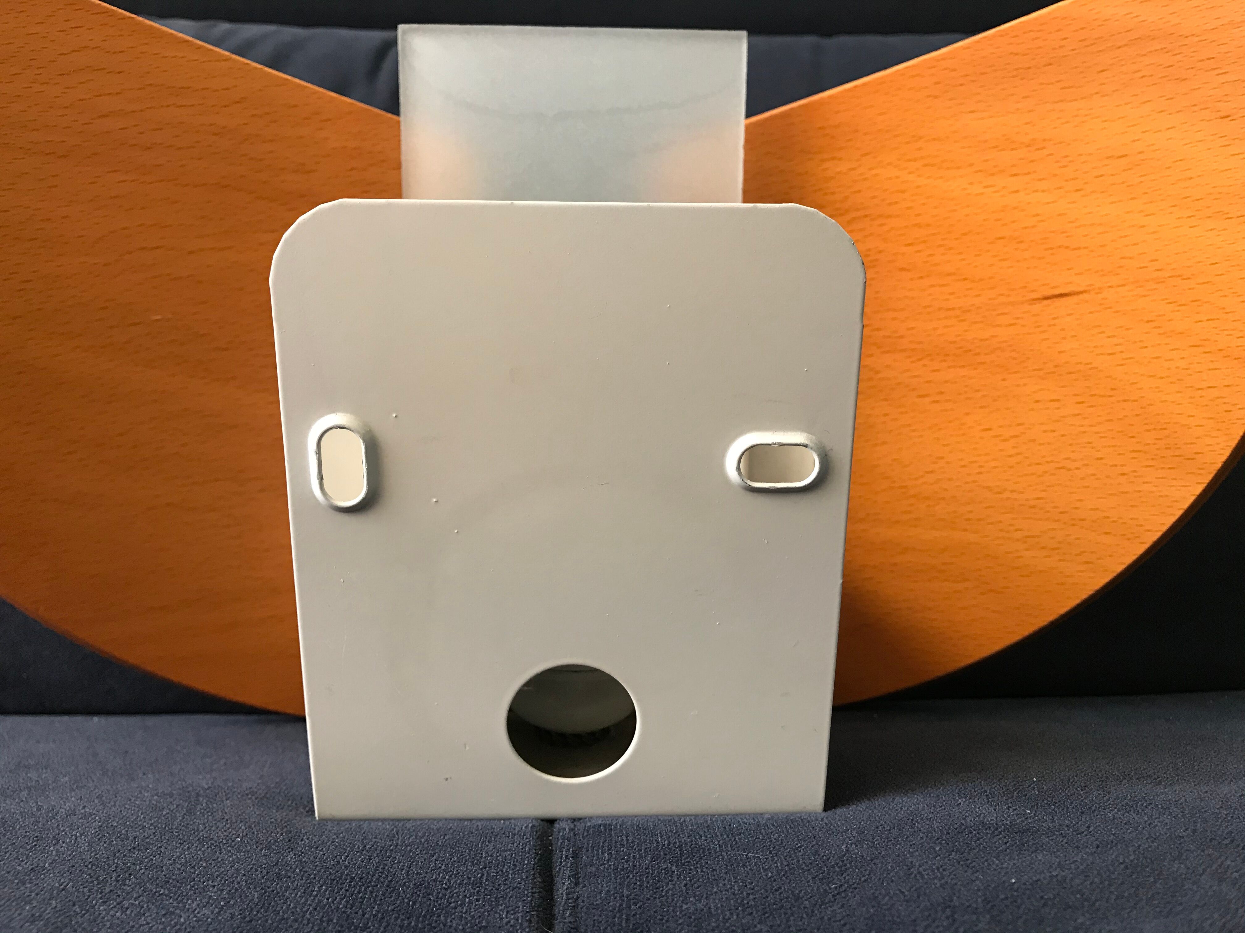 Lucid Scandinavian design wall light